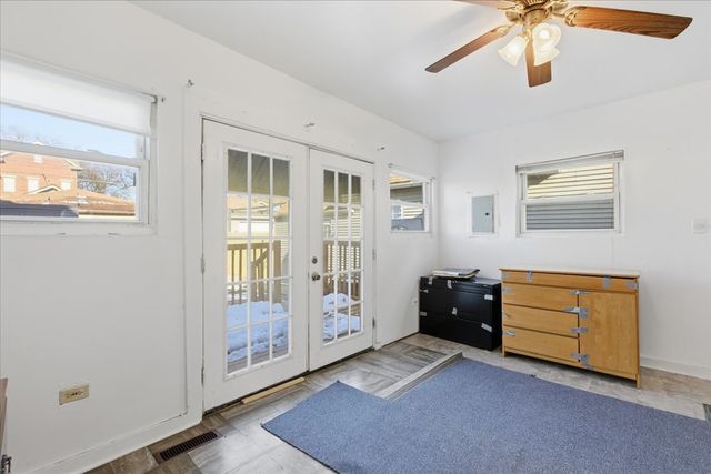 516 W 45th Place, Chicago, IL 60609