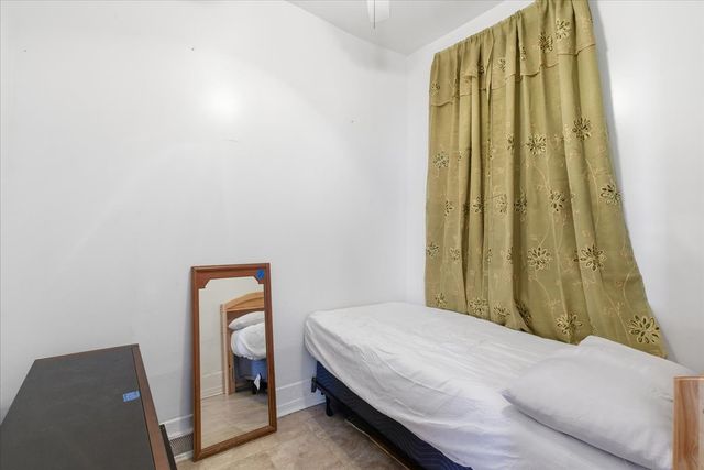 516 W 45th Place, Chicago, IL 60609