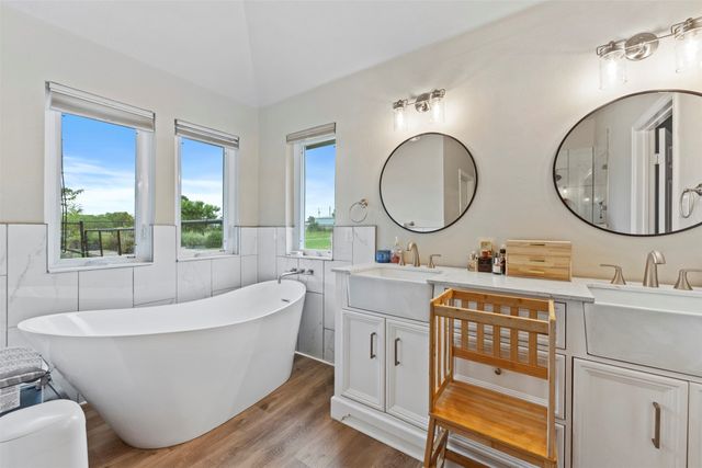 3909 Timbercrest Drive E, Burleson, TX 76028