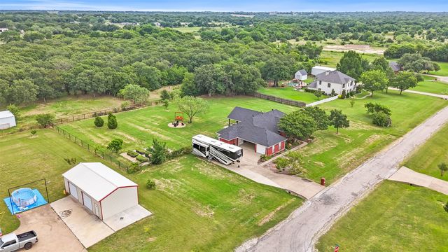 3909 Timbercrest Drive E, Burleson, TX 76028