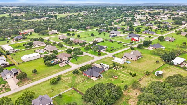 3909 Timbercrest Drive E, Burleson, TX 76028