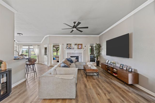 3909 Timbercrest Drive E, Burleson, TX 76028