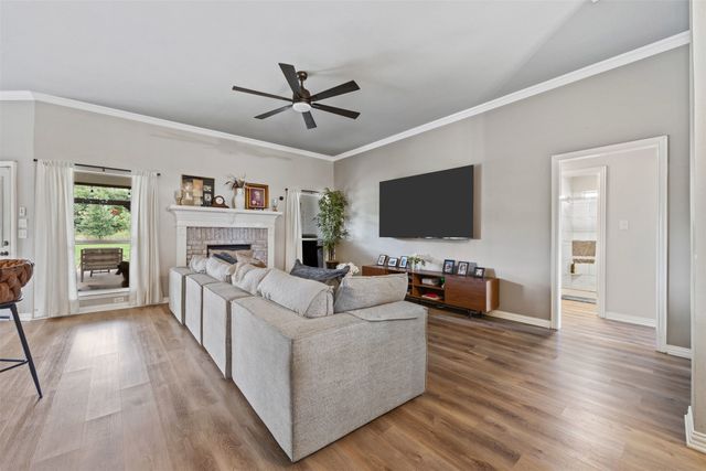 3909 Timbercrest Drive E, Burleson, TX 76028