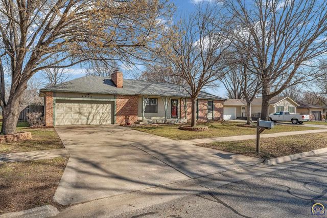 4012 SW 35th TER, Topeka, KS 66614