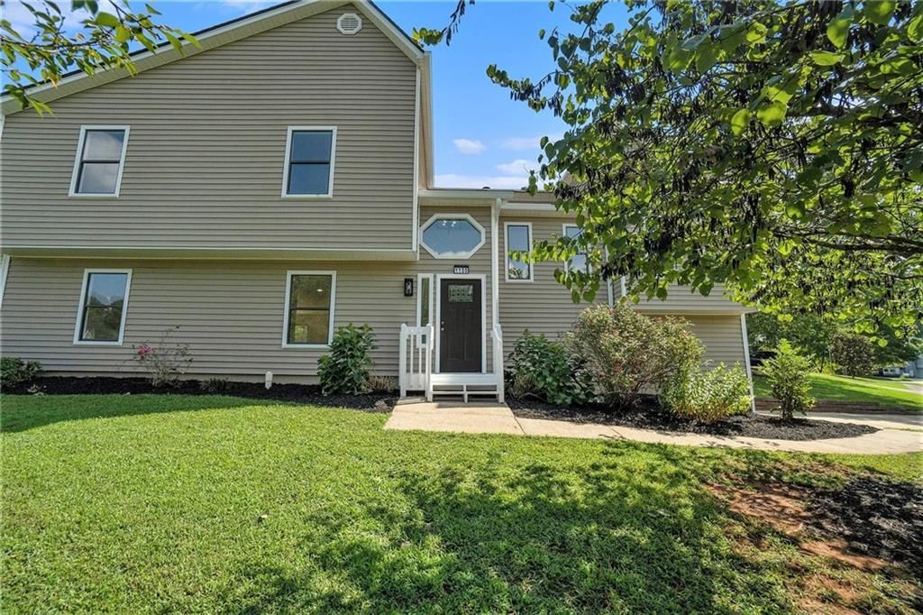 1100 Sallete Court, Marietta, GA 30066