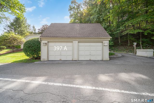 397 Krueger Circle A, Southbury, CT 06488