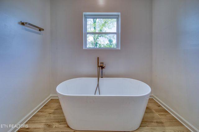 3259 Sandpiper Court, Kodak, TN 37764