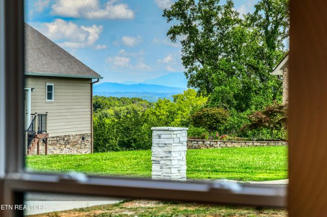 3259 Sandpiper Court, Kodak, TN 37764