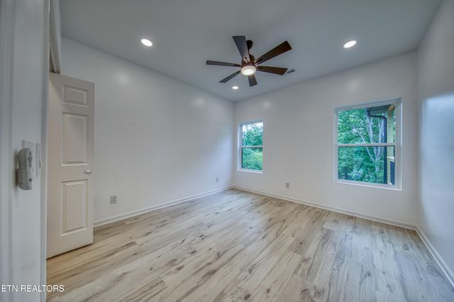 3259 Sandpiper Court, Kodak, TN 37764