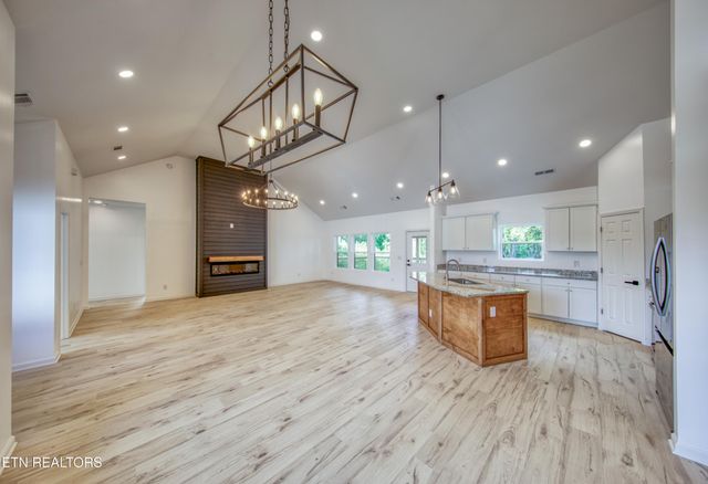 3259 Sandpiper Court, Kodak, TN 37764