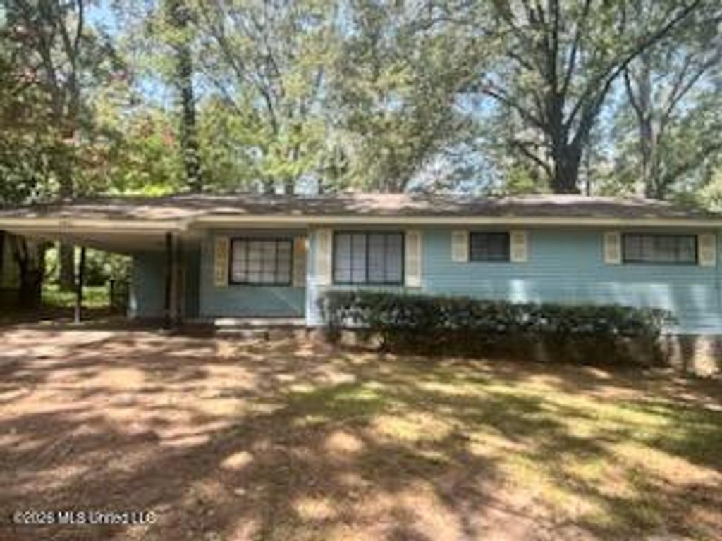 2001 Paden Street, Jackson, MS 39204