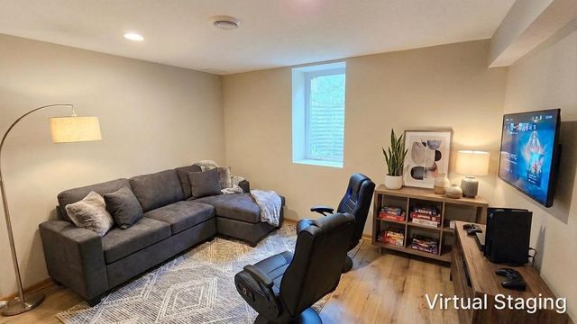3001 29th Avenue NE, Saint Anthony, MN 55418