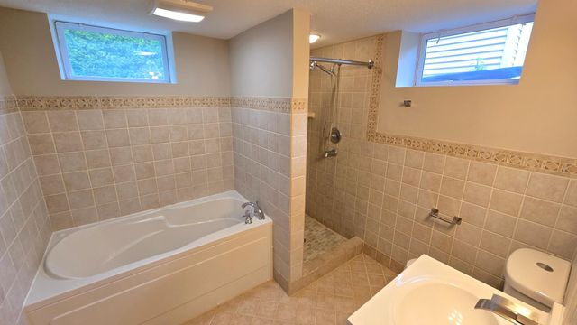 3001 29th Avenue NE, Saint Anthony, MN 55418