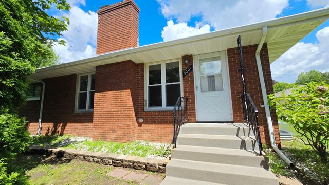 3001 29th Avenue NE, Saint Anthony, MN 55418