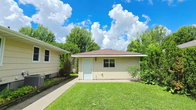 3001 29th Avenue NE, Saint Anthony, MN 55418