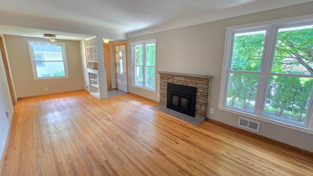 3001 29th Avenue NE, Saint Anthony, MN 55418