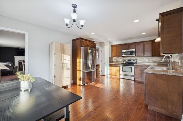 3742 Crisscross Ct, Clarksville, TN 37040