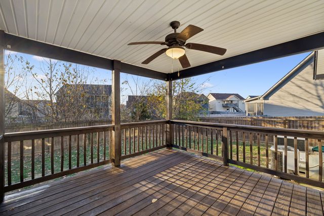 3742 Crisscross Ct, Clarksville, TN 37040