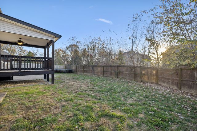 3742 Crisscross Ct, Clarksville, TN 37040