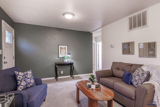115 E ST ANDREW, Rapid City, SD 57701