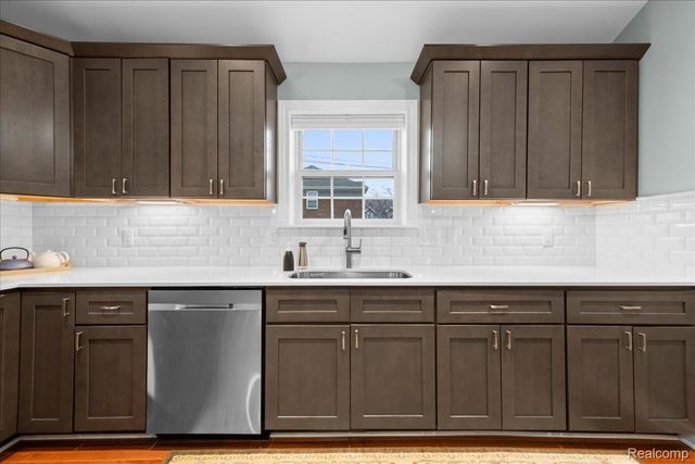 411 E Ferry Street 15, Detroit, MI 48202