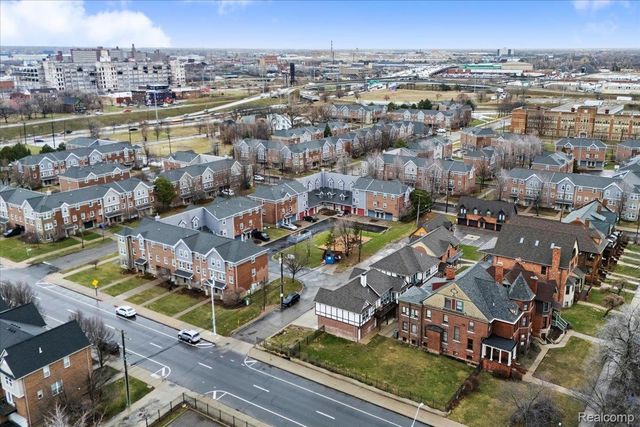 411 E Ferry Street 15, Detroit, MI 48202