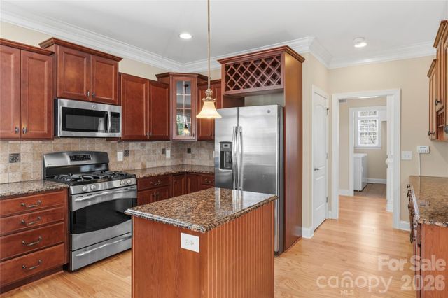 1391 Somerset Cove Drive, Winston Salem, NC 27103