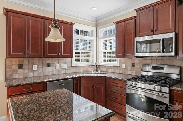 1391 Somerset Cove Drive, Winston Salem, NC 27103