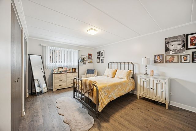 10364 Parkside Avenue C1, Oak Lawn, IL 60453