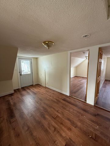 38 Washington Street, Claremont, NH 03743