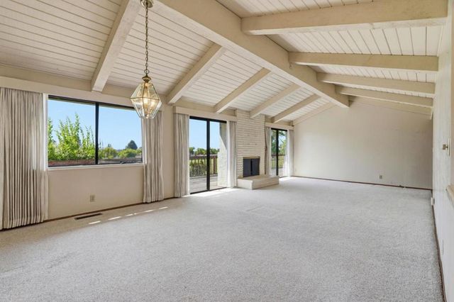8050 Chardonay Court, San Jose, CA 95135