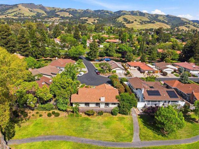 8050 Chardonay Court, San Jose, CA 95135