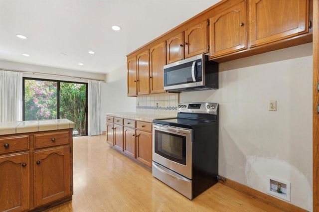 8050 Chardonay Court, San Jose, CA 95135