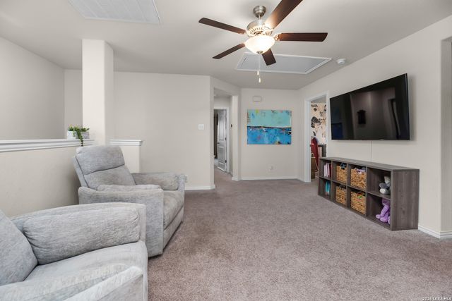 2043 cowan, New Braunfels, TX 78132