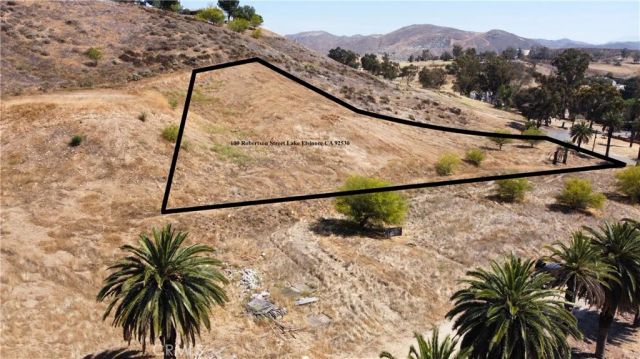 100 Robertson, Lake Elsinore, CA 92530