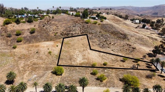 100 Robertson, Lake Elsinore, CA 92530