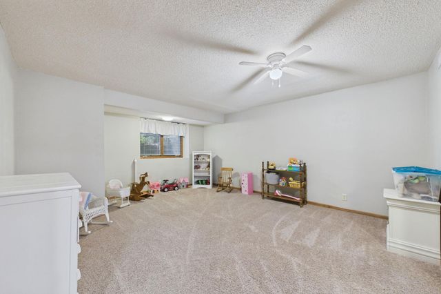 3235 Park Overlook Drive, Shoreview, MN 55126