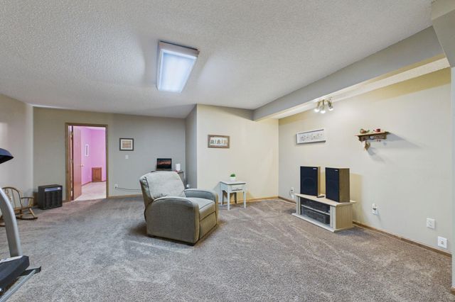 3235 Park Overlook Drive, Shoreview, MN 55126
