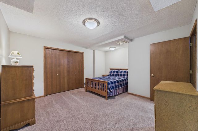 3235 Park Overlook Drive, Shoreview, MN 55126