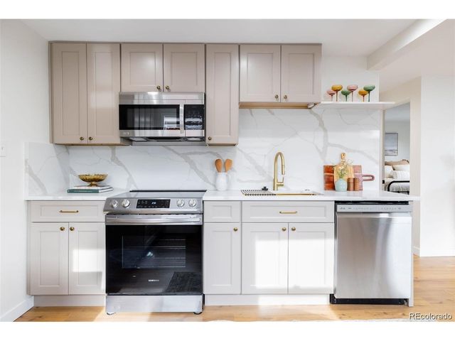 6950 W 54th Ave, Arvada, CO 80002