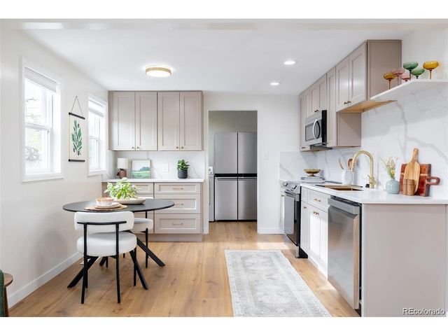 6950 W 54th Ave, Arvada, CO 80002