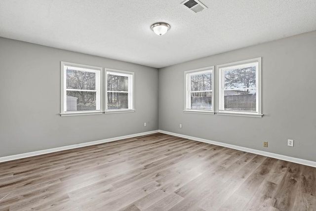 3765 OAKHURST AVE, Millington, TN 38053