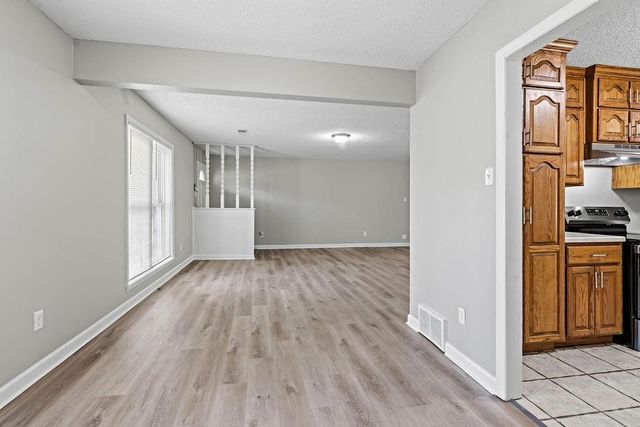 3765 OAKHURST AVE, Millington, TN 38053