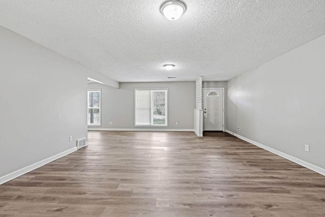 3765 OAKHURST AVE, Millington, TN 38053