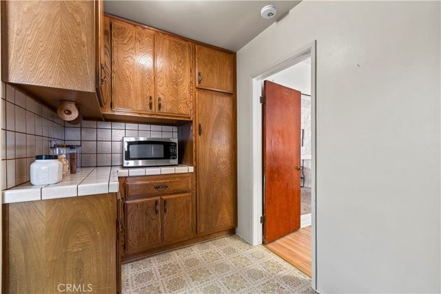 15974 Hawthorne, Fontana, CA 92335