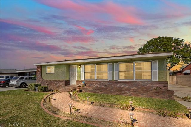 15974 Hawthorne, Fontana, CA 92335