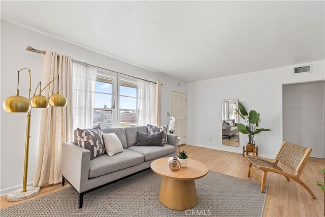 15974 Hawthorne, Fontana, CA 92335