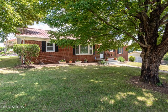 100 Shawnee Drive, Maryville, TN 37804