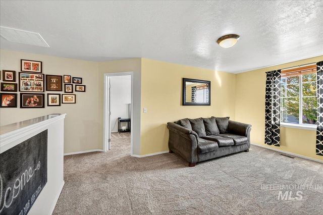 6287 Silver Elm Way, Meridian, ID 83646