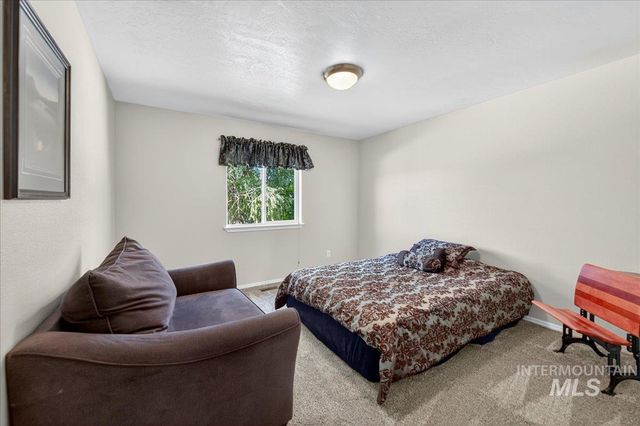 6287 Silver Elm Way, Meridian, ID 83646